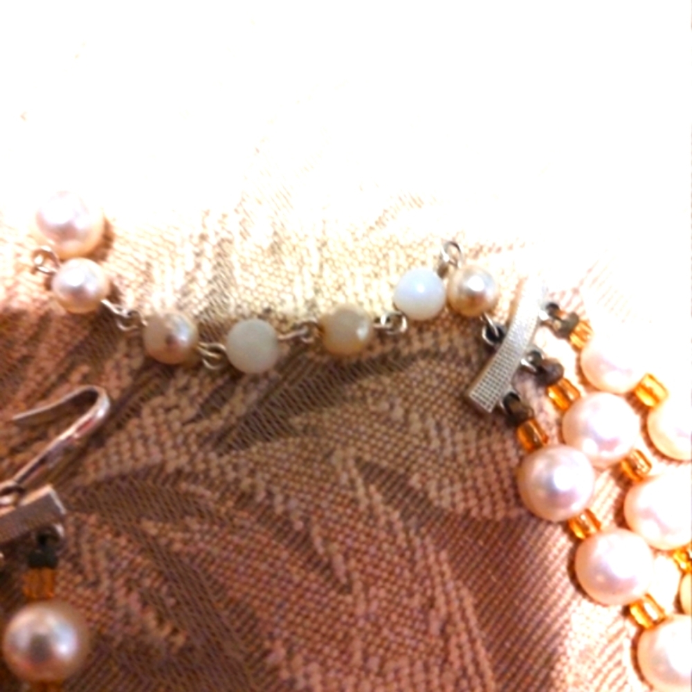🖤🐺🖤Lovely Vintage Faux Pearl & Iridescent Blue-Black Acrylic Faceted Necklace - Picture 8 of 10